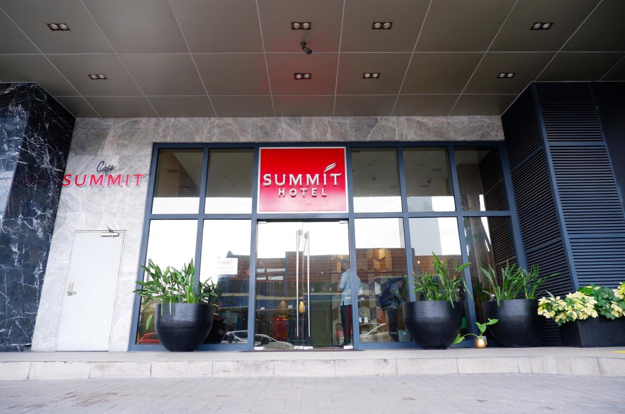 Summit Hotel Greenhills Quezon City Extérieur photo